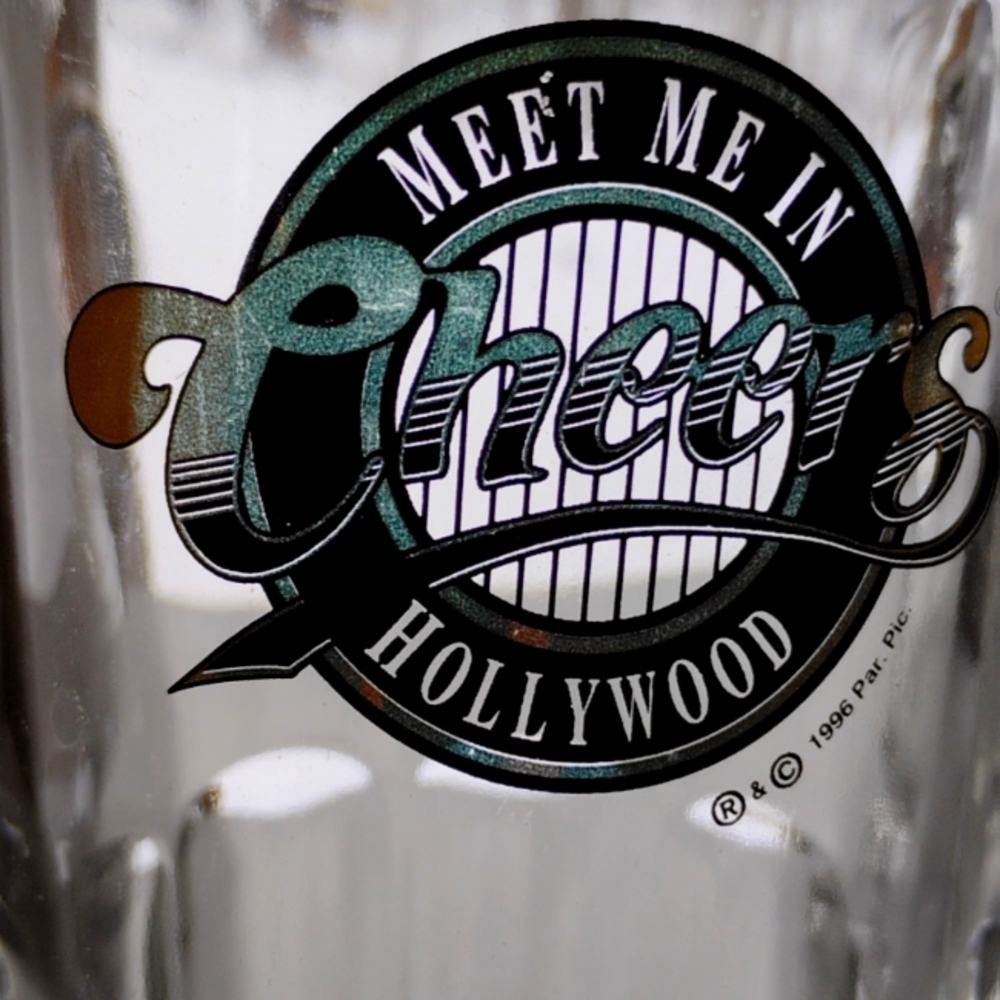 Cheers Meet Me in HOLLYWOOD Huge Glass Beer Stein with Handle Barware EVC
